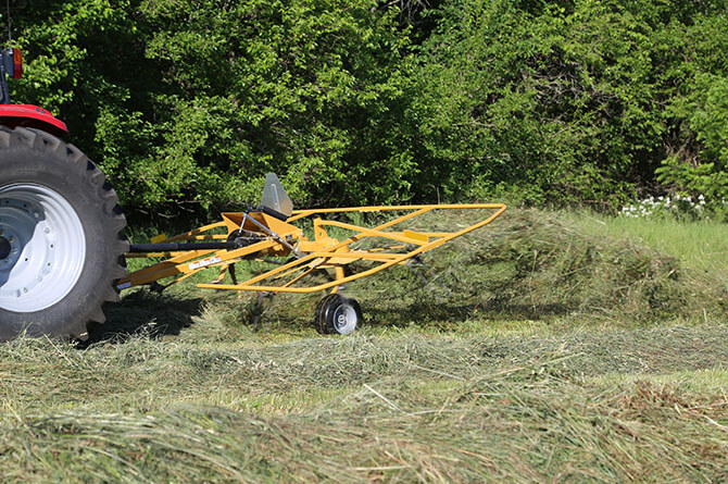 Vermeer TD100 Tedder