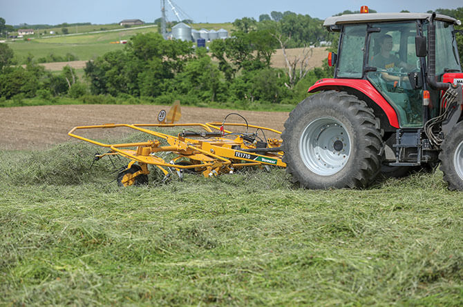 Vermeer TE1710 Tedder