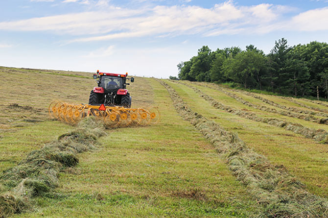 Vermeer VR1022 Carted Wheel Rake