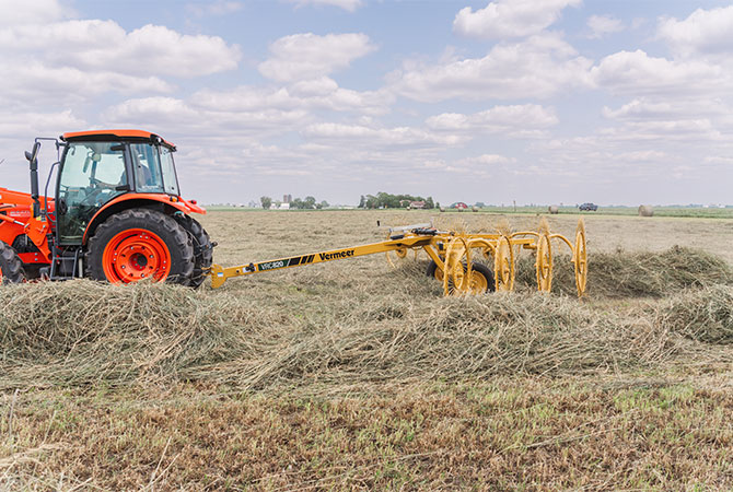 Vermeer VRC820 Carted Wheel Rake