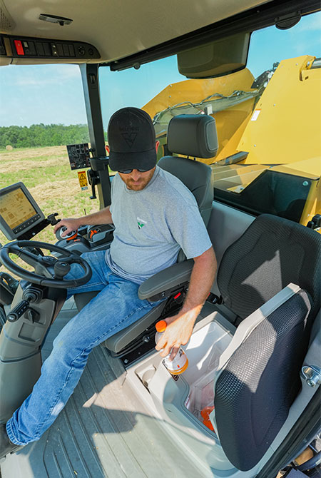 Vermeer ZR-4S Self-propelled Baler