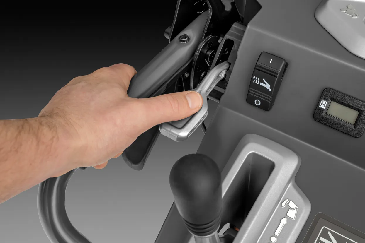 Husqvarna ST 424T Snow Blower