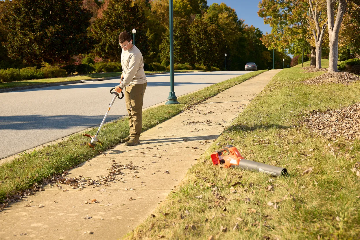 Husqvarna 320iL and 230iB Bundle